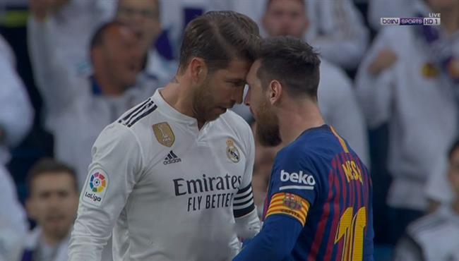 مشادة بين ميسي وراموس في مباراة برشلونة وريال مدريد